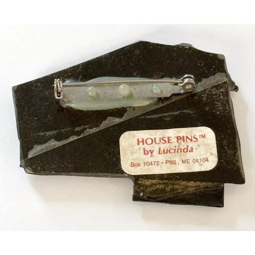 Unusual Lucinda‎ Black Outline Black Back House Rhinestones Pin Brooch